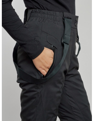 Женский горнолыжный костюм для зимних видов спорта.