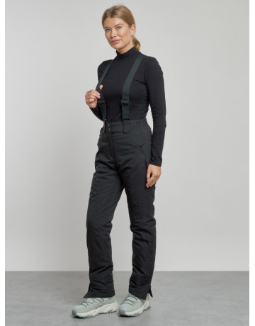 Женский горнолыжный костюм для зимних видов спорта.