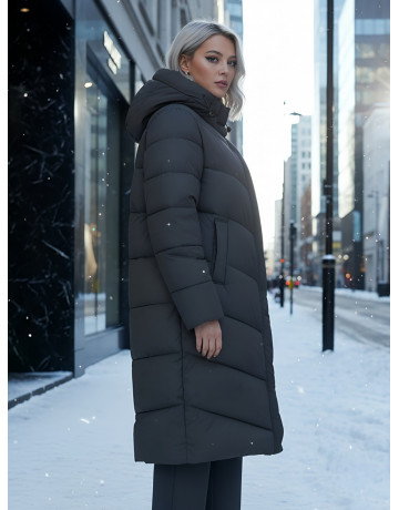 Женский длинный пуховик с капюшоном для зимы