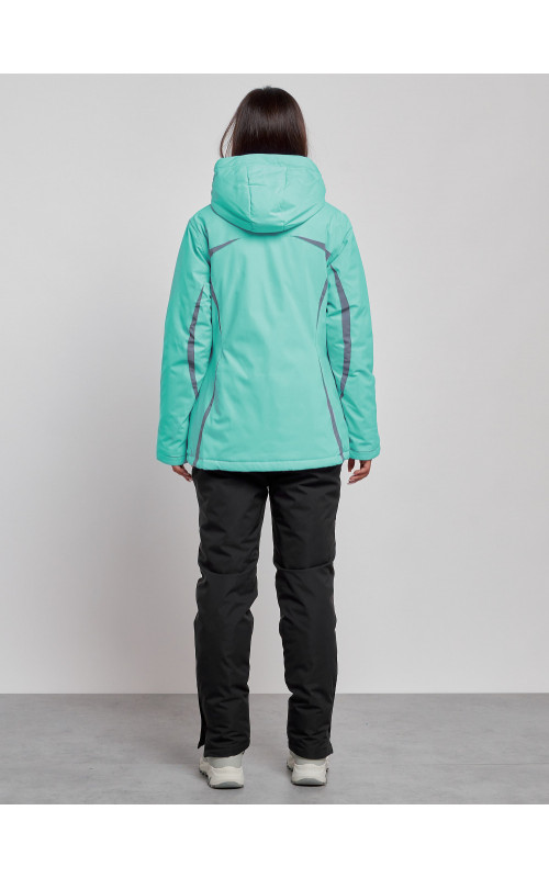 Женский горнолыжный костюм для зимних прогулок и спорта.