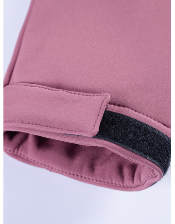 Женская спортивная ветровка с капюшоном softshell малинового цвета
