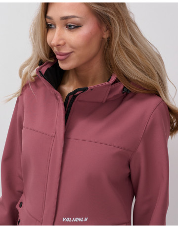 Женская спортивная ветровка с капюшоном softshell малинового цвета