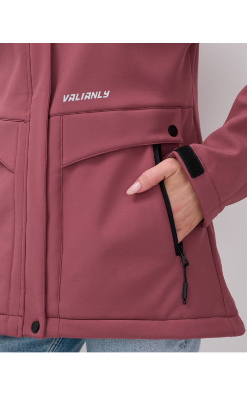 Женская спортивная ветровка с капюшоном softshell малинового цвета