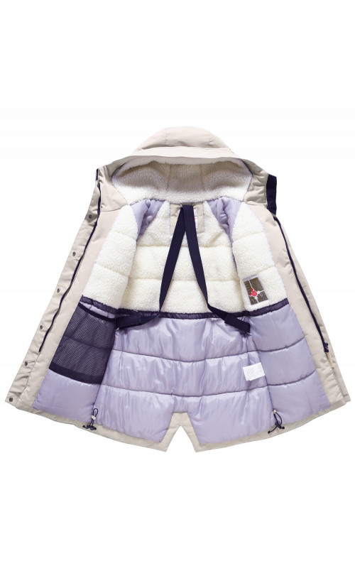 Зимняя парка для девочки-подростка с меховой подкладкой.