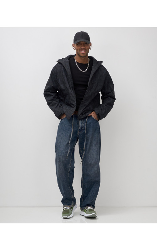 Спортивная мужская куртка «Хит сезона»: стиль и защита для активных мужчин