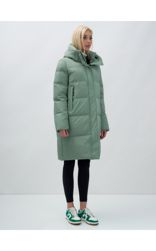 Тёплый женский пуховик с капюшоном до колена.
