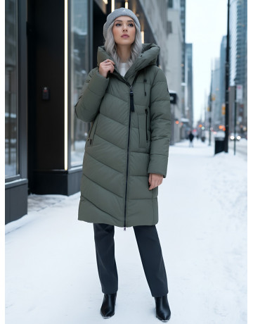Длинный женский пуховик с капюшоном для холодной погоды