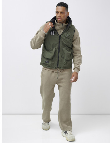 Мужская утеплённая жилетка, стиль и комфорт.