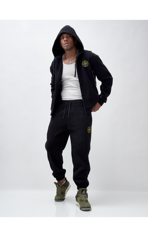 Утеплённый демисезонный костюм для мужчин свободного кроя.