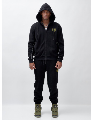 Утеплённый демисезонный костюм для мужчин свободного кроя.