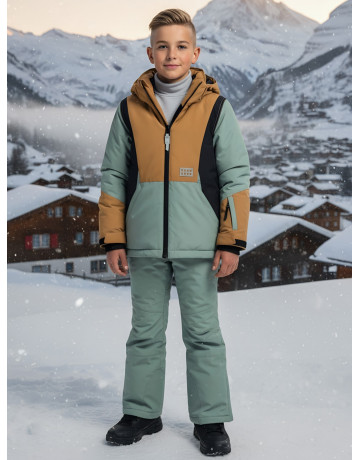 Зимний горнолыжный костюм для мальчика: защита и удобство на склоне