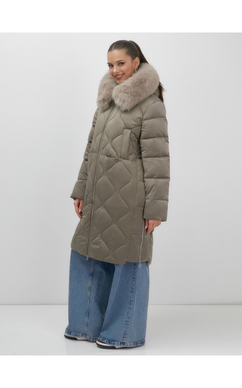Длинный зимний пуховик с мехом песца.