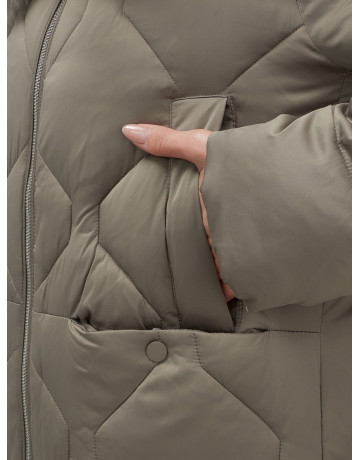 Длинный зимний пуховик с мехом песца.