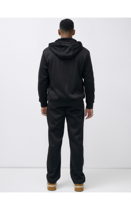 Утеплённый спортивный комплект для мужчин.