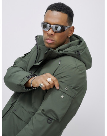 Мужская зимняя куртка для активного отдыха: тепло и стиль