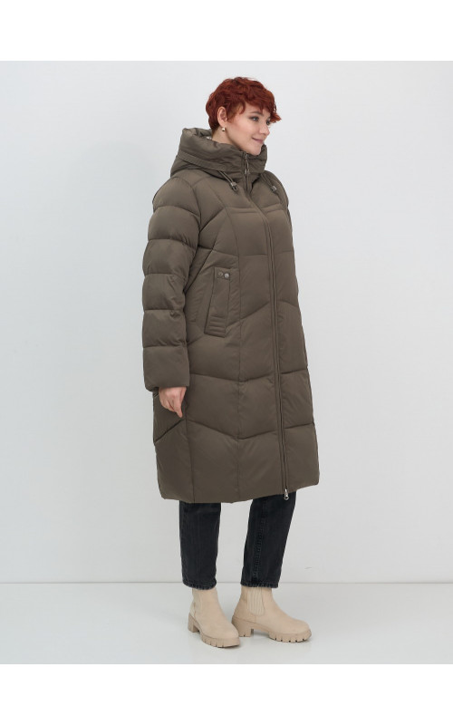 Длинный пуховик для женщин с капюшоном.