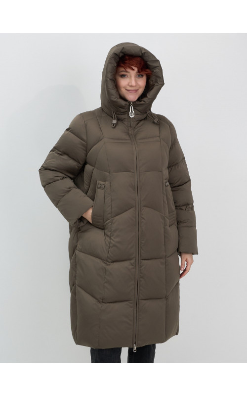 Длинный пуховик для женщин с капюшоном.