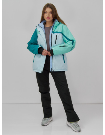 Женский горнолыжный костюм для зимних приключений