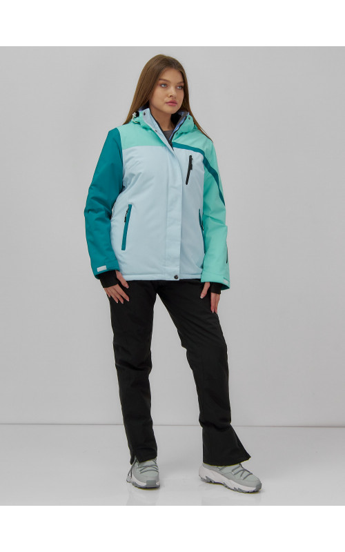 Женский горнолыжный костюм для зимних приключений