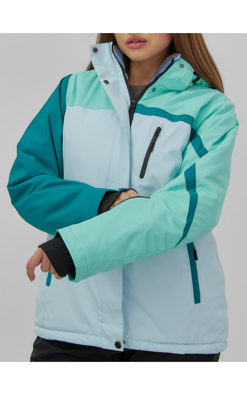 Женский горнолыжный костюм для зимних приключений