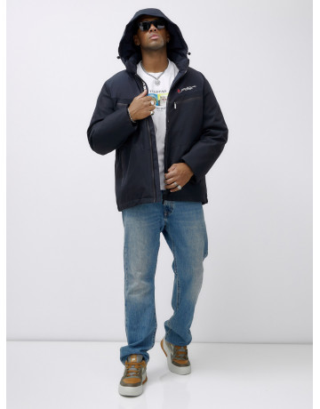 Мужская зимняя куртка больших размеров для комфортных прогулок.