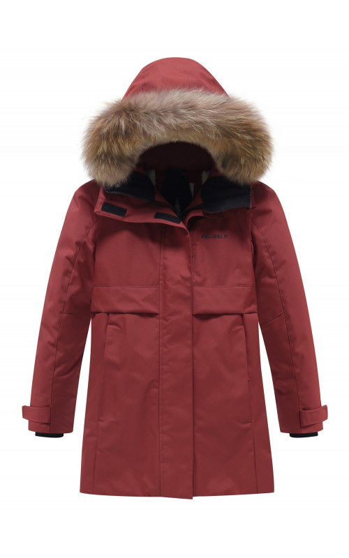 Зимняя парка для девочки-подростка, стильная и практичная.