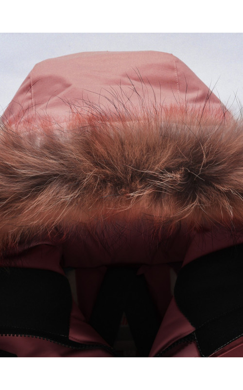 Зимняя парка для девочки-подростка, стильная и практичная.