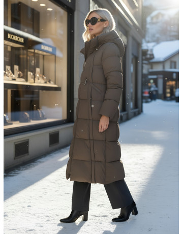 Длинный женский пуховик с капюшоном для зимы