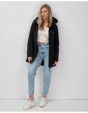 Женская парка для активных прогулок.