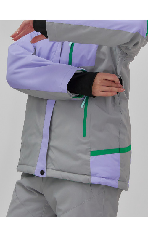 Женский горнолыжный костюм для комфорта и защиты в горах