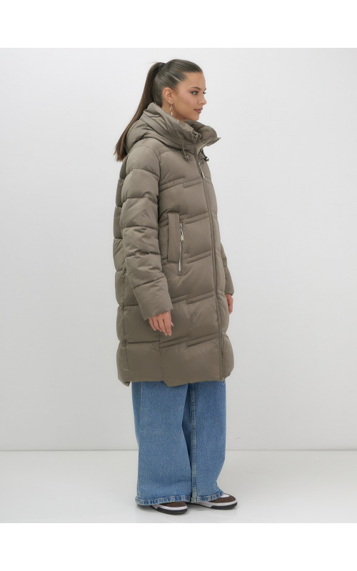 Длинный женский пуховик с капюшоном для зимы