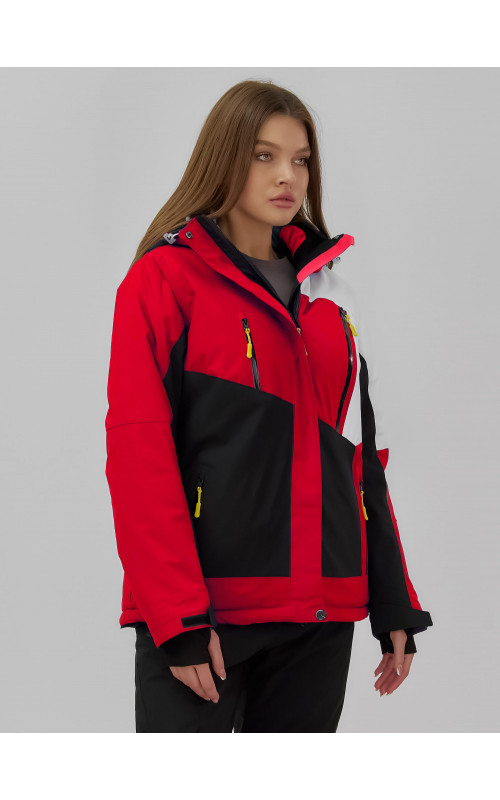 Женский горнолыжный костюм для активного отдыха.