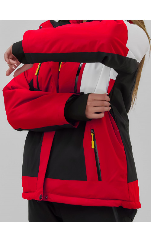 Женский горнолыжный костюм для активного отдыха.