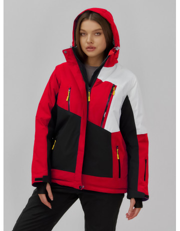 Женский горнолыжный костюм для активного отдыха.