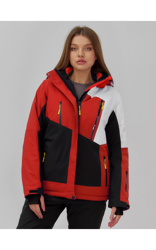 Женский горнолыжный костюм для активного отдыха.