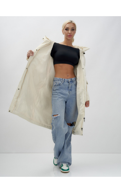 Длинный женский пуховик с капюшоном