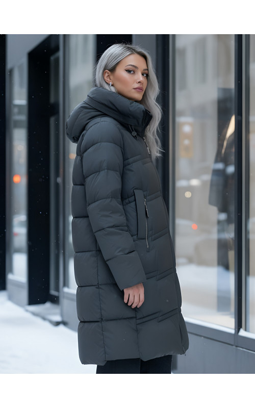 Длинный зимний пуховик для женщин с капюшоном