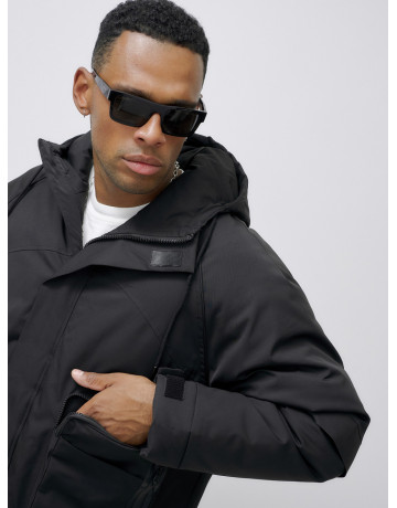 Зимняя куртка для активных мужчин: тепло и стиль в холодное время года