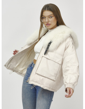 Зимний женский бомбер с меховой опушкой.