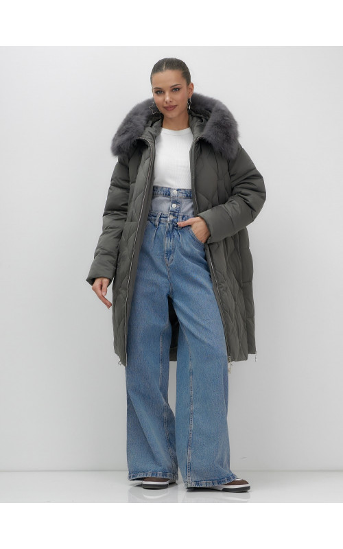 Длинный зимний пуховик с мехом песца.