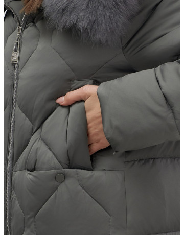 Длинный зимний пуховик с мехом песца.