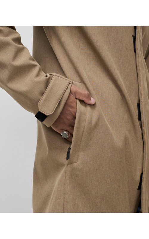 Мужская спортивная парка с капюшоном softshell, бежевая.
