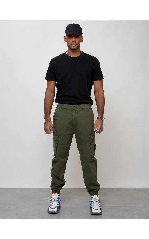 Мужские брюки с зауженным кроем — стиль и комфорт.