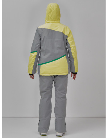 Женский горнолыжный костюм: стиль и комфорт для зимних приключений.