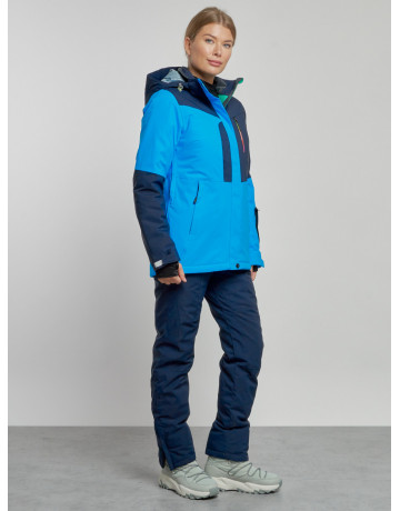 Женский горнолыжный костюм для зимних видов спорта.