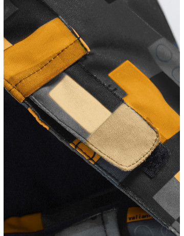 Зимний комбинезон для мальчика: активный отдых и безопасность