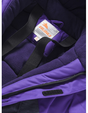 Зимний комбинезон для девочки: стиль и тепло для зимних приключений.