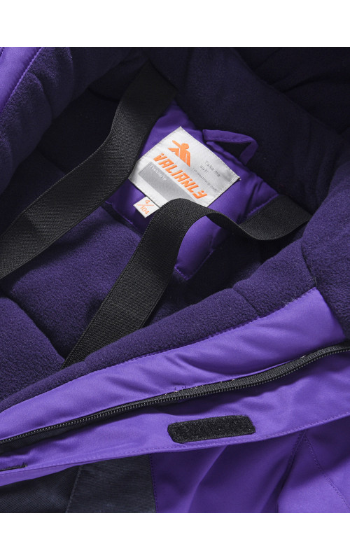 Зимний комбинезон для девочки: стиль и тепло для зимних приключений.