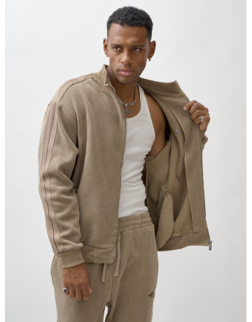 Мужской спортивный утеплённый костюм с начёсом для активного отдыха.