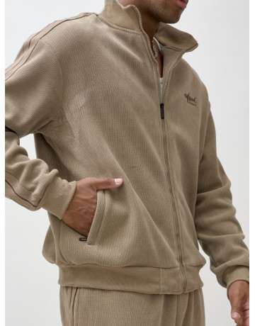 Мужской спортивный утеплённый костюм с начёсом для активного отдыха.